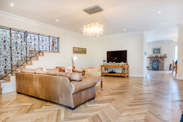 6 Bedroom Property for Sale in Constantia Western Cape